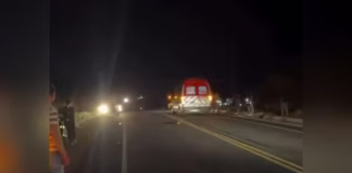 Homem e mulher morrem afogados após carro cair em canal da Transposição, na Paraíba
