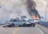 Acidente com vários veículos na PB-034 deixa a via bloqueada e carros pegando fogo em Alhandra, no Litoral Sul